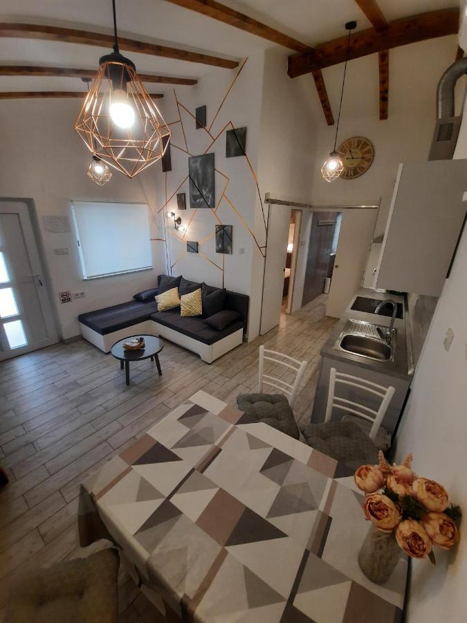 Apartments Novum Novi Vinodolski Ngoại thất bức ảnh
